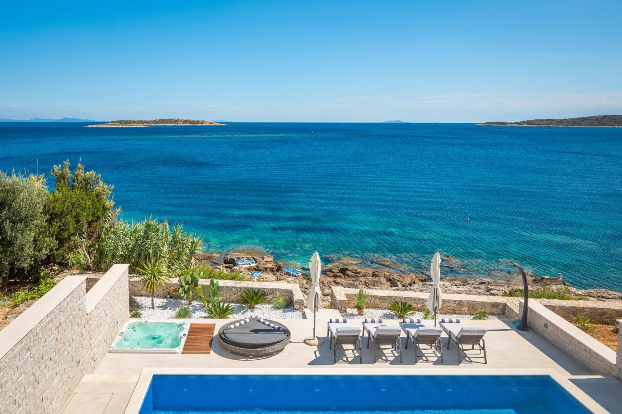 Villa Carisma Island Vis Bagian luar foto